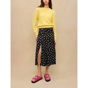 Maje Fuzzy Textured Crewneck Sweater in Soft Yellow Size 1 (Small)